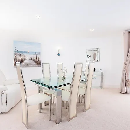 Number 2 In Lusty Glaze, Newquay Holiday home Newquay (Cornwall)